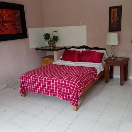 En Planta Alta A Pie De Avenida Apartamento Cozumel Exterior foto