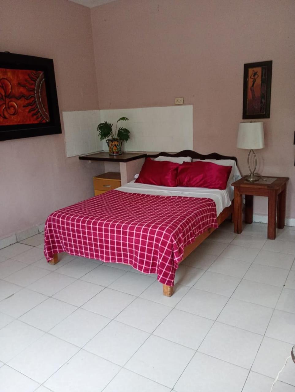 En Planta Alta A Pie De Avenida Apartamento Cozumel Exterior foto